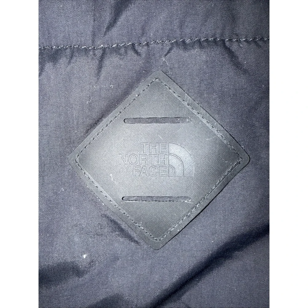 The North Face Mens Patricks Point Puffer Vest Black Medium Button Zip‎ Pocket
